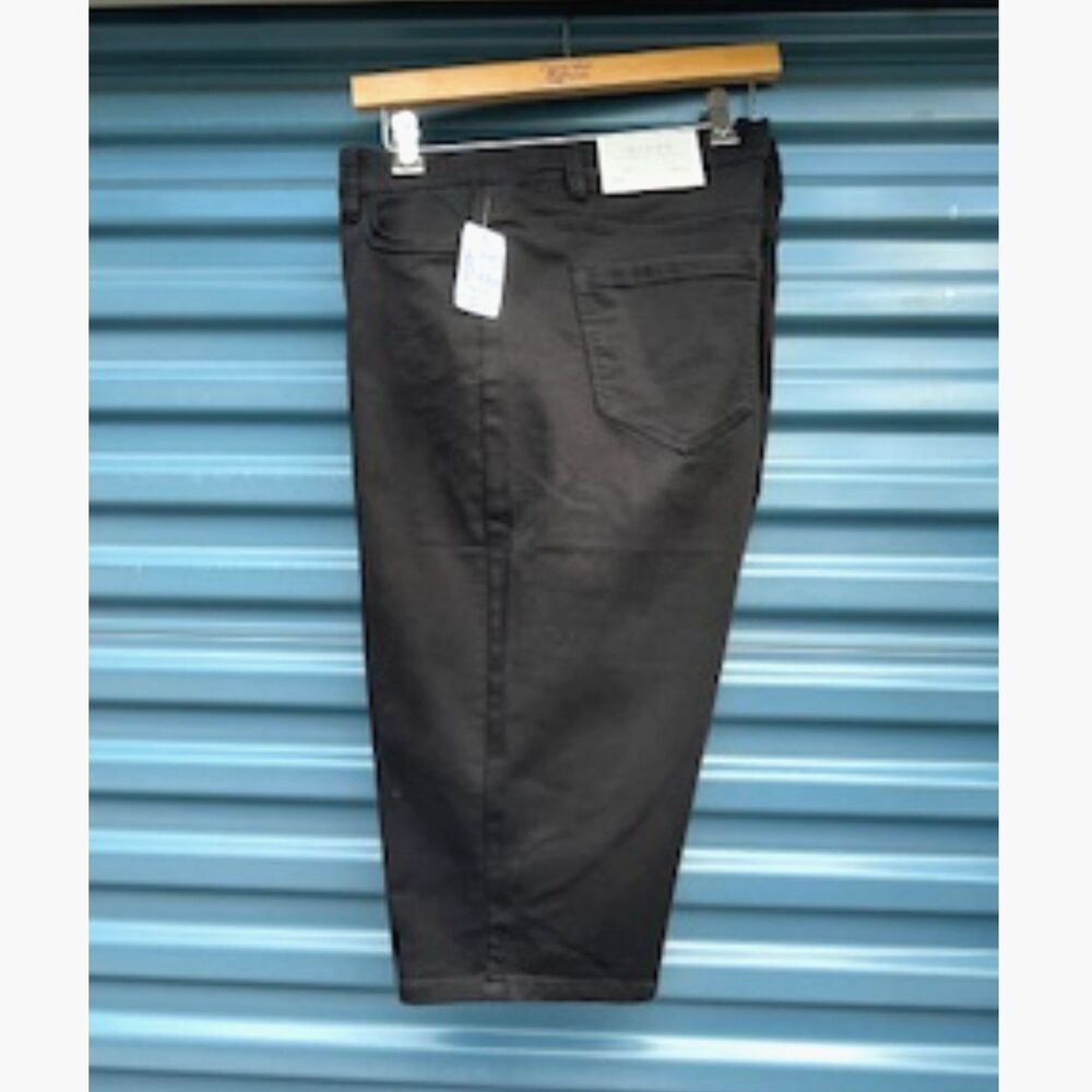 Bermuda Shorts . Size: 16 Average Skimmer . New w/ Tags . Christopher & Banks